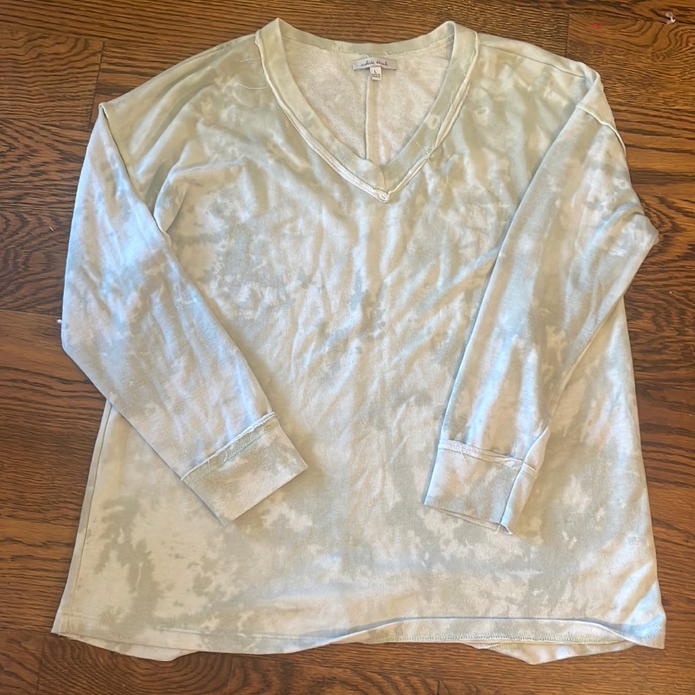 White Birch Tie-dye Long Sleeve Top! Size Large
